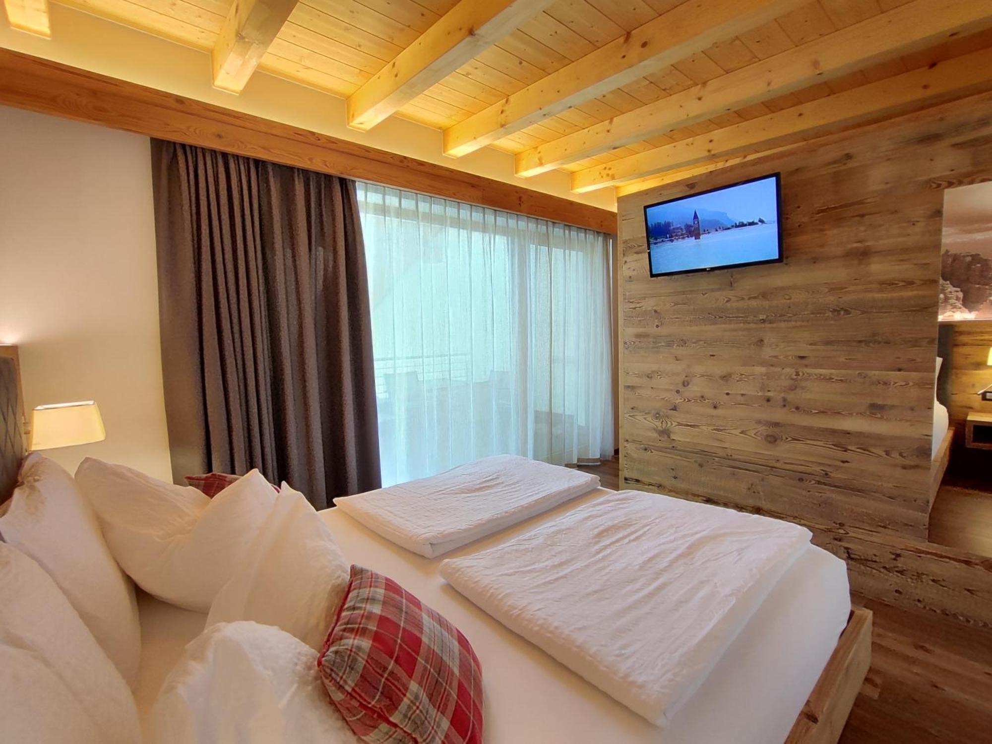 Dolomites B&B - Suites, Apartments And Spa Tesero Exterior foto